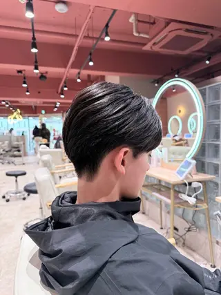 ミディアム アキト🌙 メンズ特化🔥のヘアスタイル