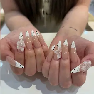 ネイル Luna Gladeのネイルデザイン