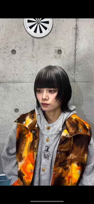ショート カラー ハイトーン/メンズ/ ウルフ特化 小松のヘアスタイル
