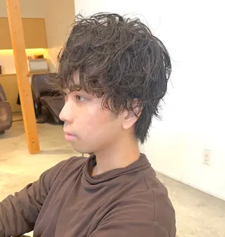 ショート パーマ メンズ 服部 雄輝のヘアスタイル