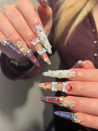 ネイル Luna Gladeのネイルデザイン