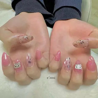 ネイル nail salon e'mu💐のネイルデザイン