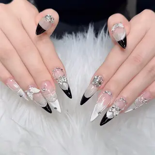 ネイル Lenie Nail Salonのネイルデザイン