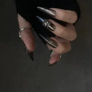 ネイル Ray. ／綺麗目ニュアンスのネイルデザイン