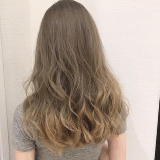 セミロング 岸川 恭子のヘアスタイル