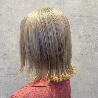 ミディアム カラー パーマ ヘアアレンジ 🤍透明感カラー🤍 Ryujiのヘアスタイル