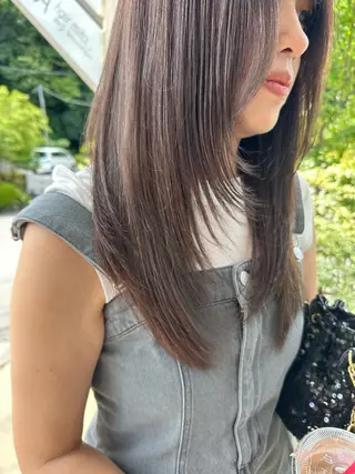 セミロング ナカムラ リナのヘアスタイル