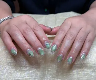 ネイル MoonNail ユリ🌸のネイルデザイン