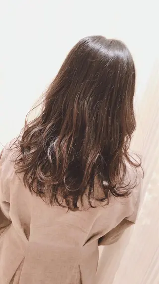 セミロング 田中 真衣のヘアスタイル
