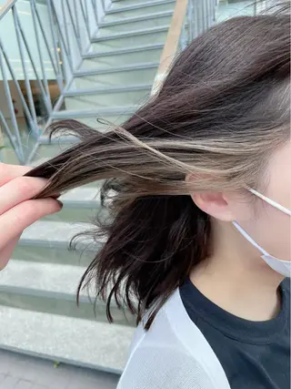 カラー 《インナーカラー》 YAMADAのヘアスタイル