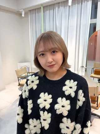 ミディアム mite hikariのヘアスタイル