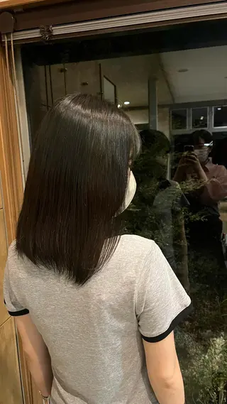 ミディアム カラー 栗林 姫花のヘアスタイル