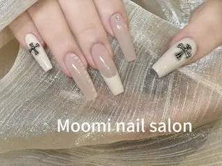 ロング 長さだし専門店 Moominのネイルデザイン