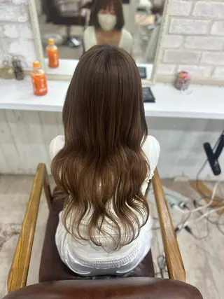 ロング プルエク／ハイトーン kurumi🩶のヘアスタイル