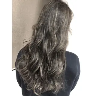 ロング カラー 井上 一平のヘアスタイル