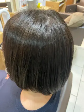 ショート カラー 鈴木 悠華のヘアスタイル