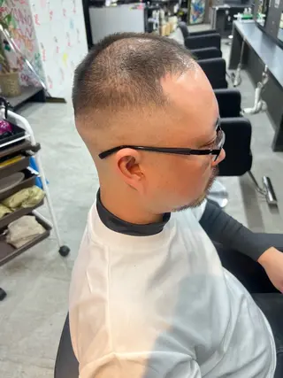 ショート メンズ 白井 葵のヘアスタイル