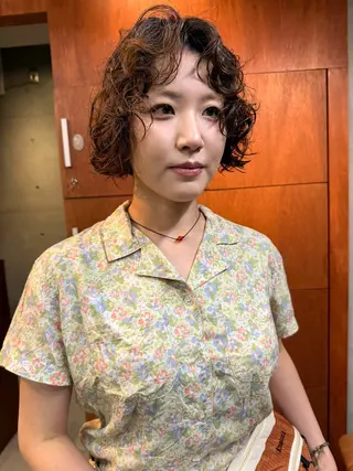 ショート レイヤーカット\ウル フ　chinatsuのヘアスタイル