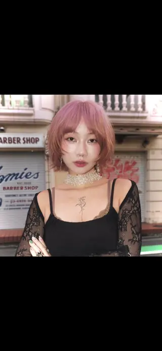 ショート yukina✴︎ 透明感カラーのヘアスタイル