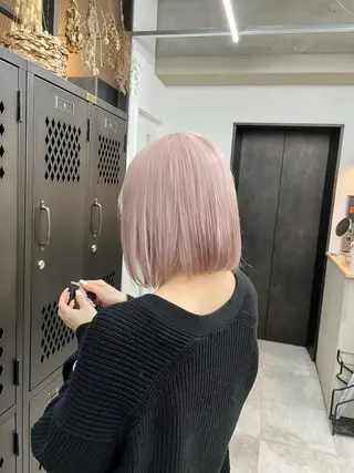 ショート カラー ブリーチ&髪質改善 TAIGAのヘアスタイル