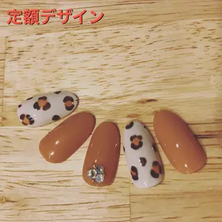 ネイル 板垣 綾乃のネイルデザイン
