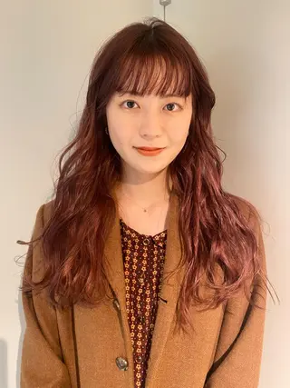 ロング サトウ ナナのヘアスタイル