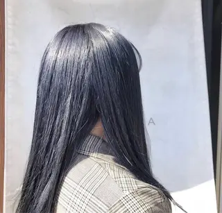 ロング カラー lore umeのヘアスタイル