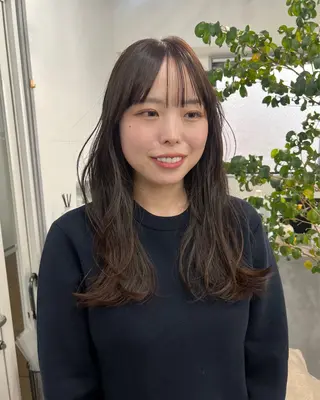 セミロング hikaru💘髪質 改善 透明感カラーのヘアスタイル