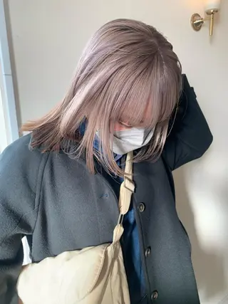 セミロング カラー 本間 結衣のヘアスタイル