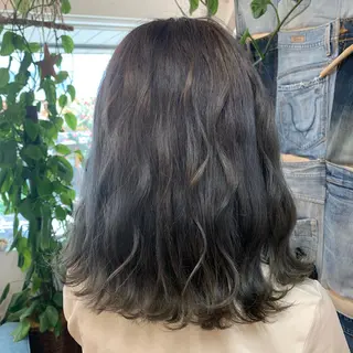 ミディアム 二狼  （じろう）のヘアスタイル