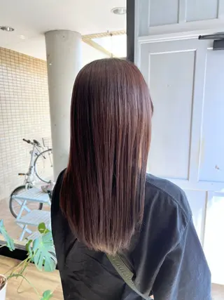 ロング カラー ツキダテ ユイのヘアスタイル