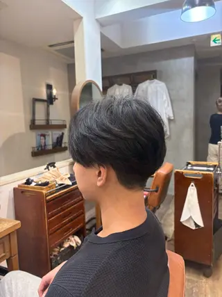 メンズ ハイライト/ブリーチ カット／まなみ🤍のヘアスタイル
