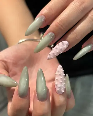 ネイル 🪐富島彩夏 /海外nail🪐のネイルデザイン