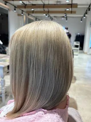 カラー 日高 拓磨のヘアスタイル