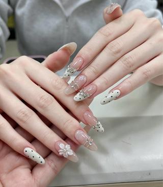 ネイル Nana 🎀のネイルデザイン