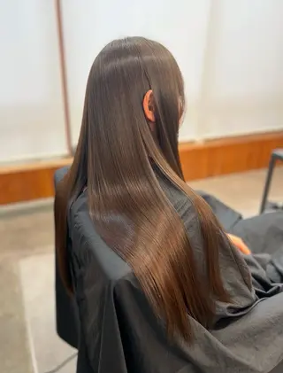 ロング カラー ✨傷まないカラー ✨髪質改善✨レオンのヘアスタイル