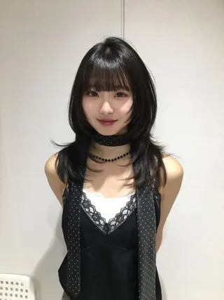 セミロング Hanaka🪷 ニュアンス×レイヤーのヘアスタイル