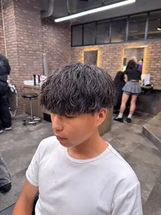 パーマ メンズ ツイスパ/シャドウ MANARUのヘアスタイル