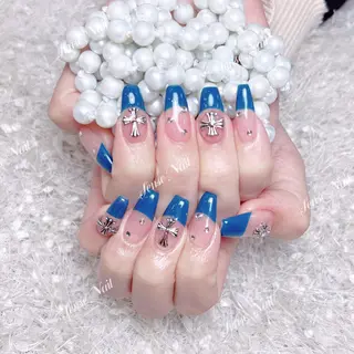 ネイル Niiy 🍫のネイルデザイン