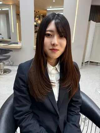 ロング 平山 翔意のヘアスタイル