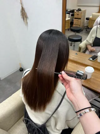 セミロング ブリーチカラー HAZUKI🦖のヘアスタイル