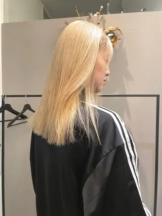 セミロング カラー REINA /nёn/女性限定のヘアスタイル