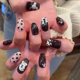 ネイル PEEKABOO 旧:momo京橋のネイルデザイン