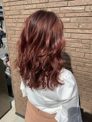 セミロング カラー 韓国レイヤー×艶髪 ハイトーンRyukiのヘアスタイル