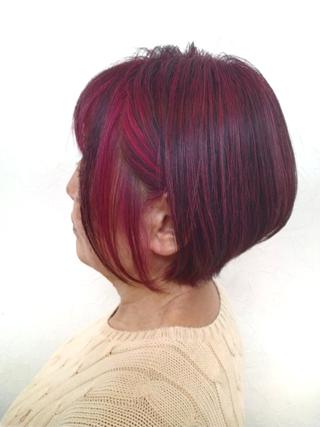 ショート カラー 森長 咲子のヘアスタイル