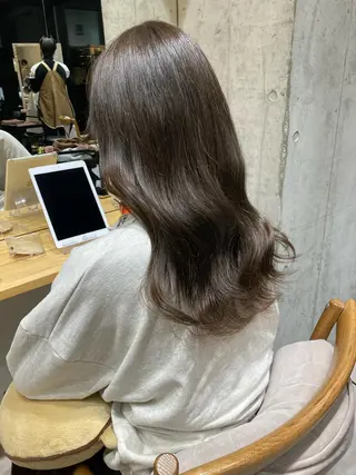 セミロング ✨色持ちの良い艶 カラー✨蟹江真世のヘアスタイル