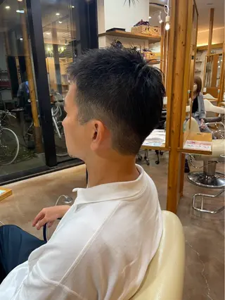 メンズ シミズ チハルのヘアスタイル
