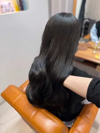 ロング カラー 【完全個室】髪質改善 暖色カラー/山崎唯奈のヘアスタイル