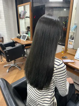 カラー イリオモテ レナのヘアスタイル