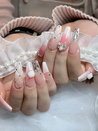 ネイル Eli Muse 新宿ネイルのネイルデザイン